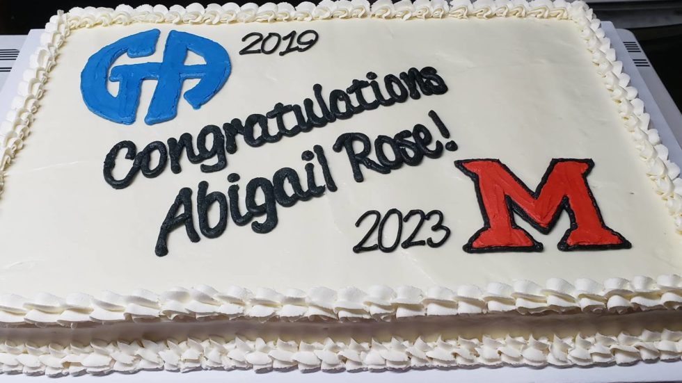 Dee Bakes bakery Graduation cake